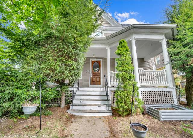 Property at 10 Fiske St, Waterbury, CT 06710, 4 beds, 1.5 baths