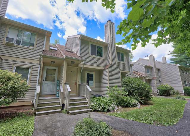 Property at 111 Mallane Ln Apt 1E, Naugatuck, CT 06770, 2 beds, 1.5 baths