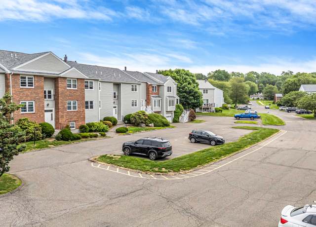 Property at 59 Carriage Dr #59, Milford, CT 06460, 2 beds, 1.5 baths