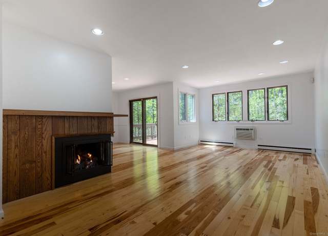 Property at 423 Trailsend Dr #423, Torrington, CT 06790, 2 beds, 2 baths