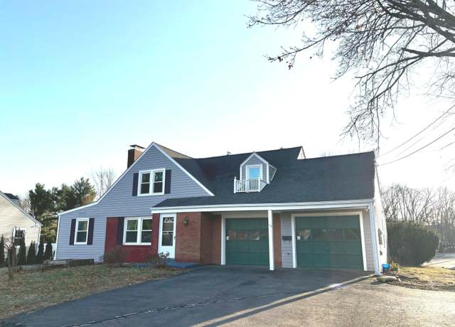 Property at 117 West St, Cromwell, CT 06416, 3 beds, 2 baths