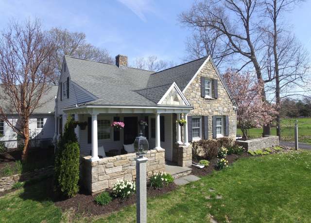 Property at 496 Foote Rd, Glastonbury, CT 06073, 5 beds, 3 baths