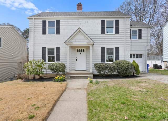 Property at 109 Parkway Dr, Stratford, CT 06614, 5 beds, 1.5 baths