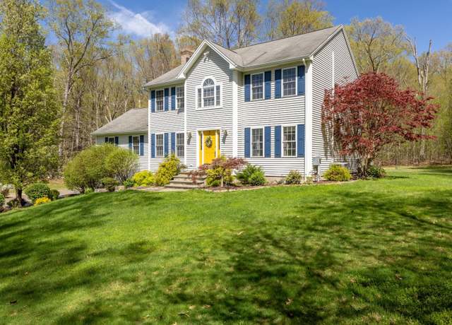 Property at 88 Mallory Rd, Roxbury, CT 06783, 4 beds, 2.5 baths
