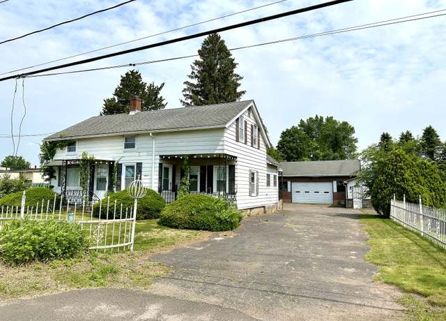 Property at 11 Abbe Rd, East Windsor, CT 06088, 4 beds, 1 bath
