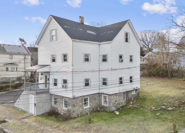 Property at 205 Shaw St, New London, CT 06320, 9 beds, 4 baths