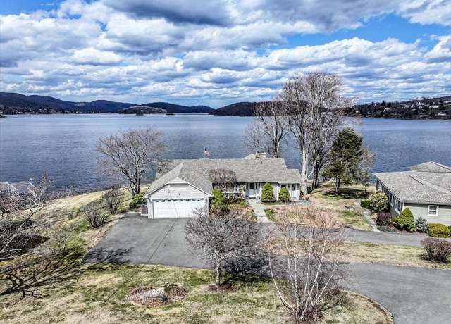 Property at 114 N Lake Shore Dr, Brookfield, CT 06804, 3 beds, 3 baths