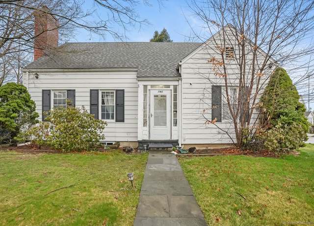 Property at 790 Thorme St, Bridgeport, CT 06606, 4 beds, 1 bath