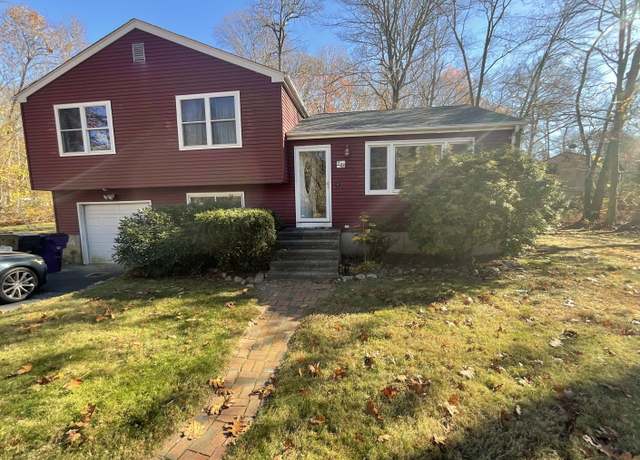 Property at 24 Longate Rd, Clinton, CT 06413, 3 beds, 1.5 baths