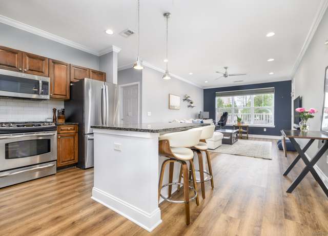 Property at 850 E Main St Apt 202, Stamford, CT 06902, 2 beds, 2 baths