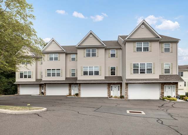 Property at 44 E Hayestown Rd Apt 16, Danbury, CT 06811, 3 beds, 2.5 baths