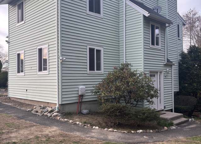Property at 412 Main St Apt 7, Plymouth, CT 06786, 2 beds, 2.5 baths