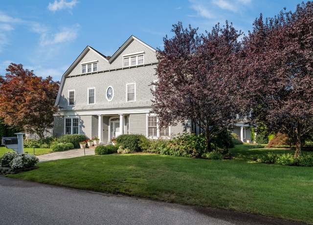 Property at 3 Sea Meadows Ln, Waterford, CT 06385, 4 beds, 5.5 baths
