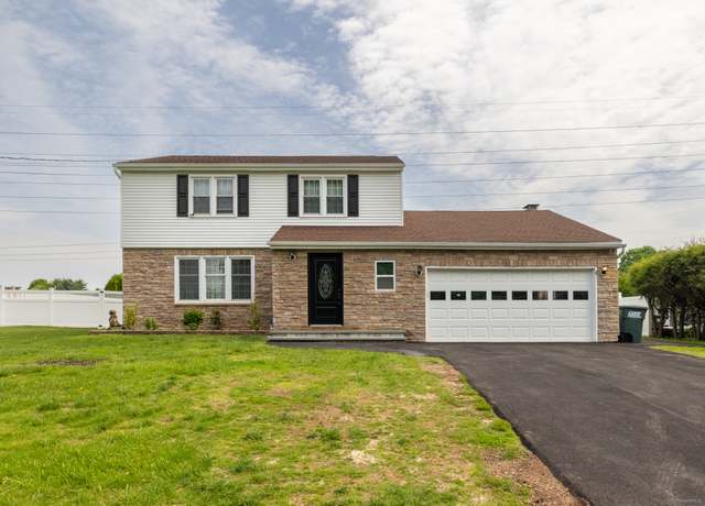 Property at 105 Reussner Rd, Southington, CT 06489, 4 beds, 1.5 baths