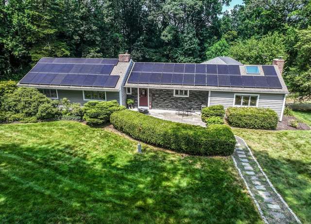 Property at 4 Music Hill Rd, Brookfield, CT 06804, 4 beds, 2.5 baths