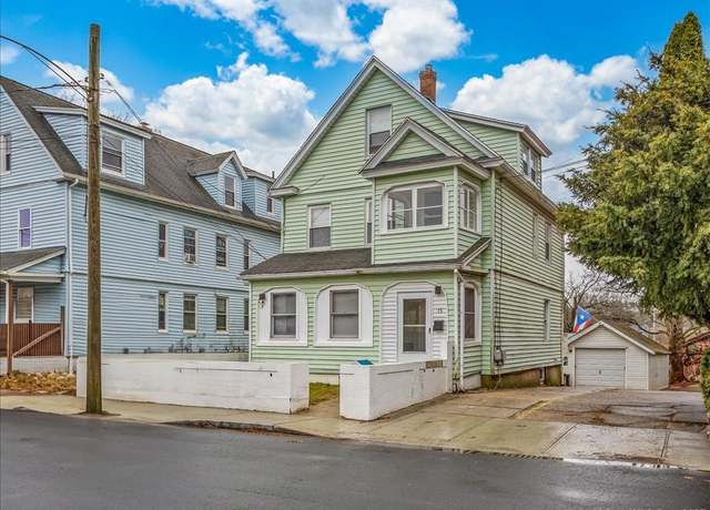 Property at 15 Terrace Ave, New London, CT 06320, 5 beds, 2 baths