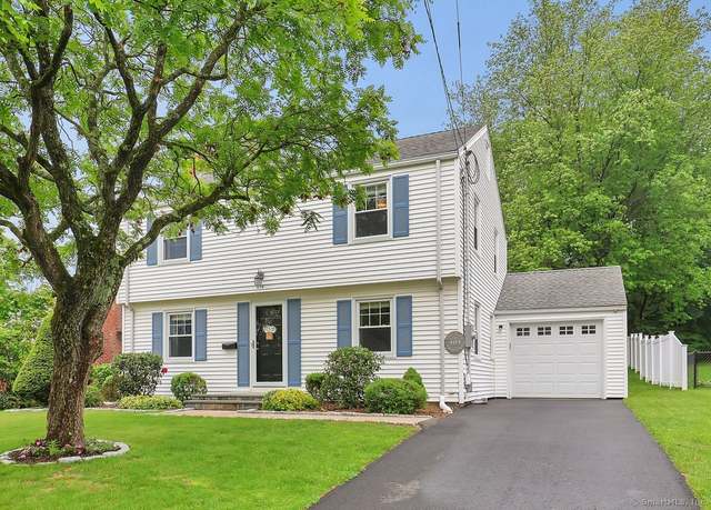 Property at 404 Brimfield Rd, Wethersfield, CT 06109, 3 beds, 1.5 baths