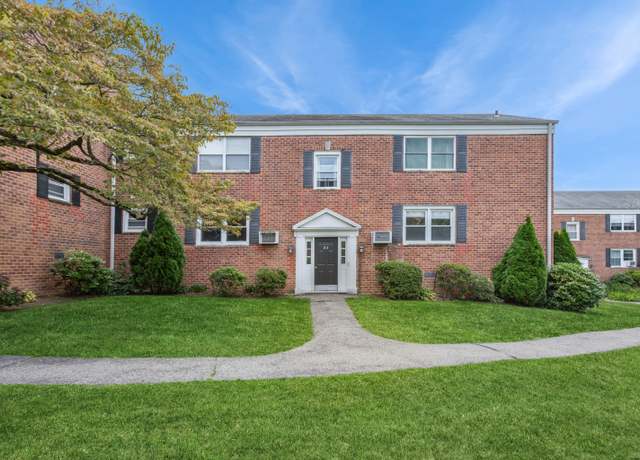 Property at 84 Strawberry Hill Ave #1, Stamford, CT 06902, 1 bed, 1 bath