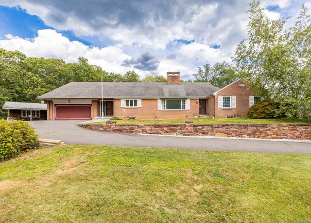 Property at 127 Mountain Rd, Farmington, CT 06032, 2 beds, 1.5 baths