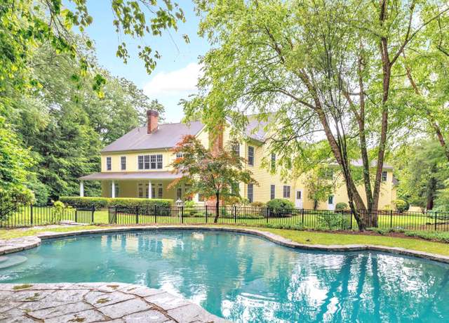 Property at 4 Lyons Plain Rd, Weston, CT 06883, 5 beds, 6 baths