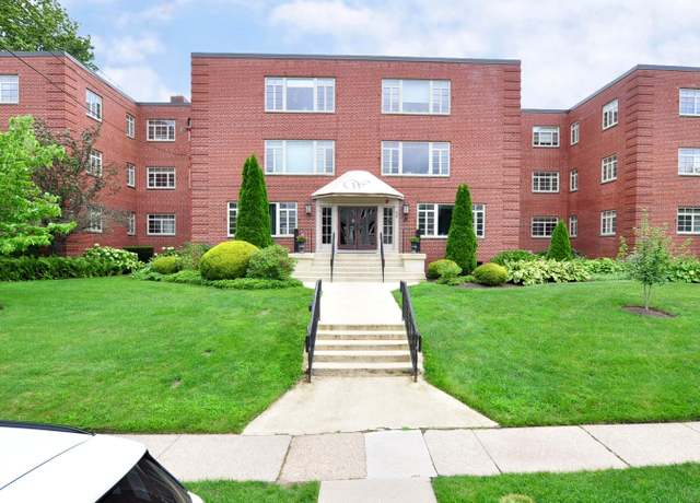Property at 30 Outlook Ave Apt 208, West Hartford, CT 06119, 2 beds, 2 baths
