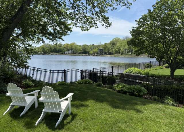 Property at 21 Oak Ridge Park, Westport, CT 06880, 5 beds, 3.5 baths