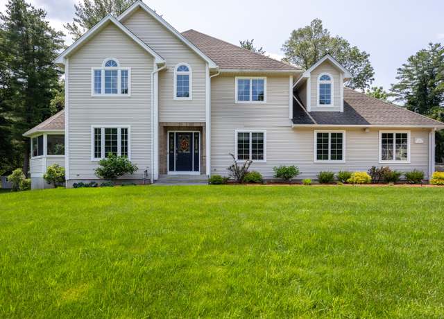 Property at 30 Spinners Run, South Windsor, CT 06074, 5 beds, 2.5 baths