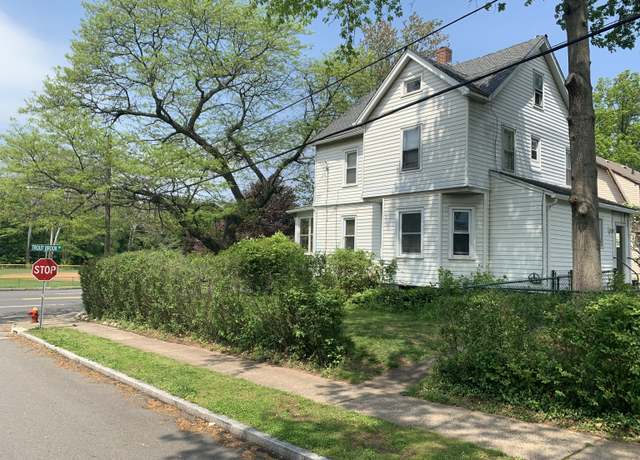 Property at 770 Trout Brook Dr, West Hartford, CT 06119, 3 beds, 1.5 baths