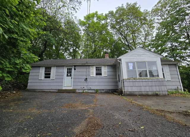 Property at 214 W Thames St, Norwich, CT 06360, 2 beds, 1 bath
