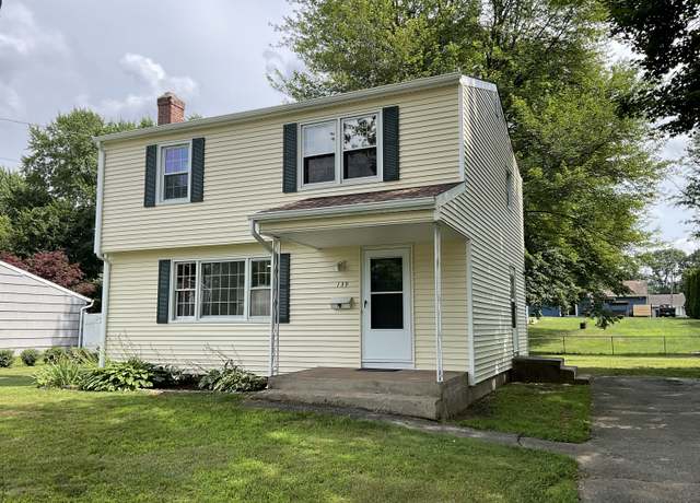Property at 139 Country Ln, East Hartford, CT 06118, 3 beds, 1.5 baths