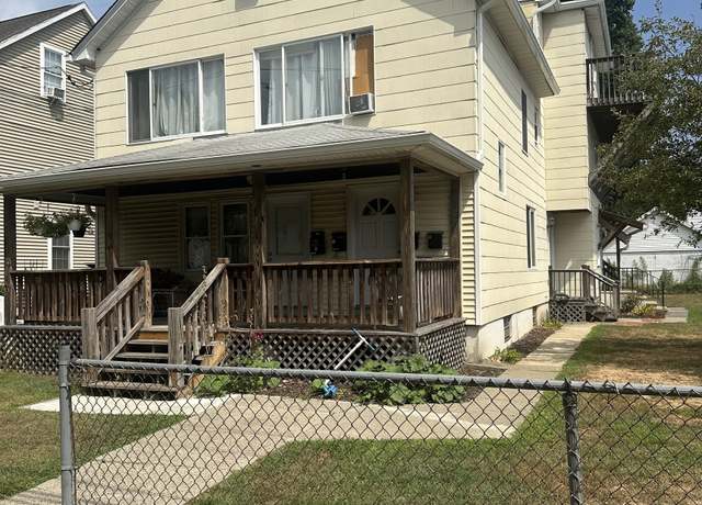 Property at 14 Sniffen St, Norwalk, CT 06851, 7 beds, 5 baths
