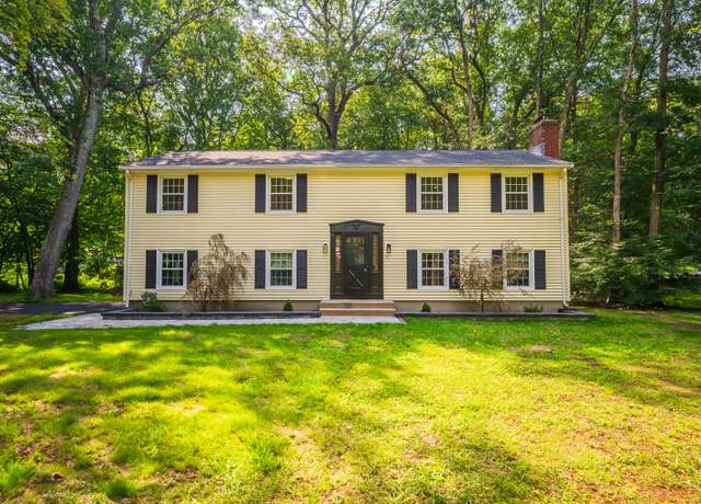 Property at 51 Brentley Dr, Shelton, CT 06484, 3 beds, 2 baths
