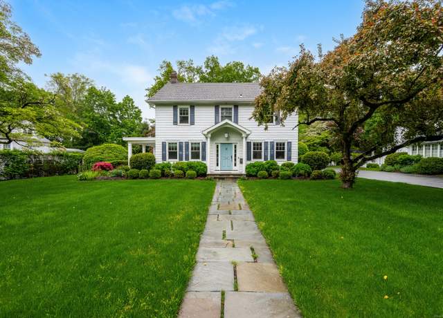Property at 154 Holmes Ave, Darien, CT 06820, 5 beds, 3.5 baths