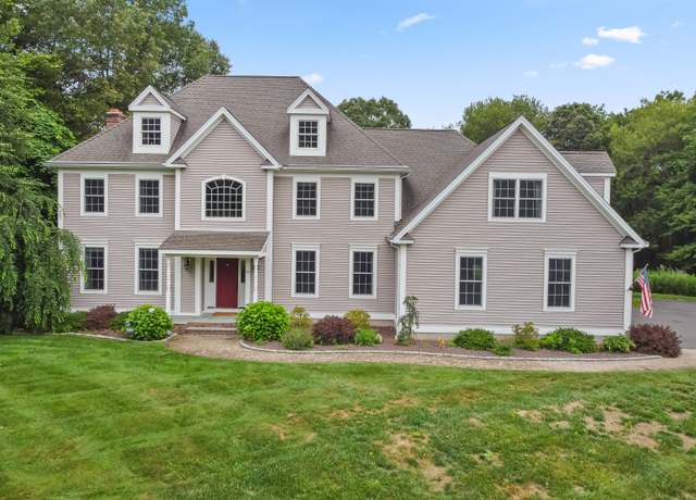 Property at 36 Blueberry Ln, Canton, CT 06019, 4 beds, 3.5 baths