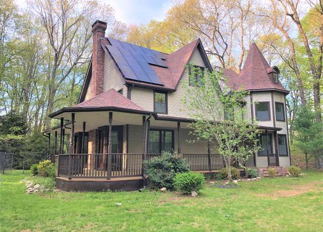 Property at 157R Sumner Wood Rd, Durham, CT 06422, 4 beds, 2.5 baths