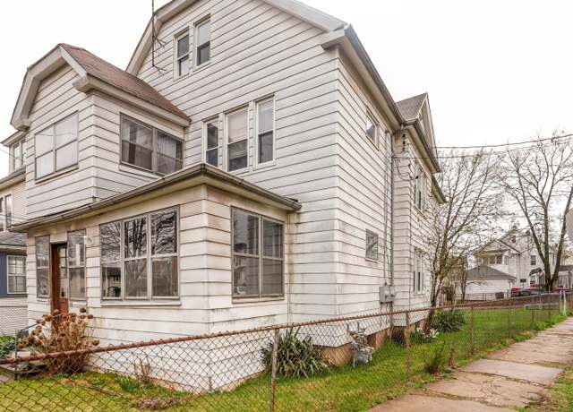 Property at 75-77 Roxbury St, Hartford, CT 06114, 4 beds, 2 baths