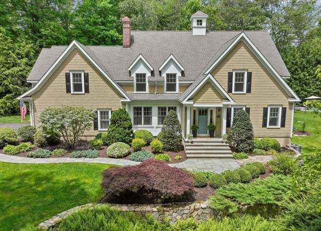 Property at 110 Florence Ln, Fairfield, CT 06824, 3 beds, 3.5 baths