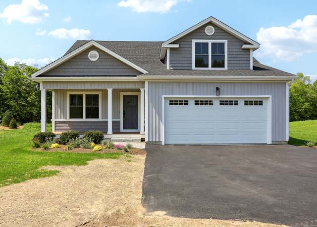 Property at 6 Strong Field Rd, Woodbury, CT 06798, 4 beds, 2.5 baths