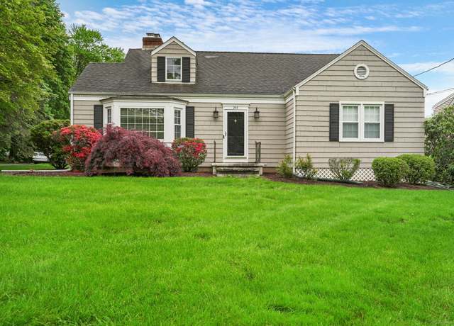 Property at 244 Edison Rd, Trumbull, CT 06611, 4 beds, 2 baths