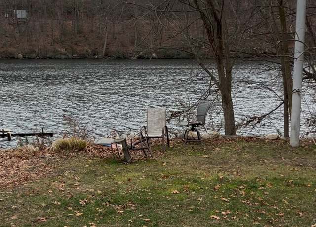 Property at 74 Victory St, Shelton, CT 06484, 3 beds, 2.5 baths