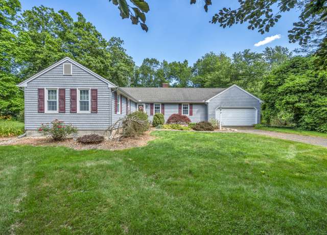 Property at 210 Thorpe Ave, Wallingford, CT 06492, 4 beds, 1.5 baths