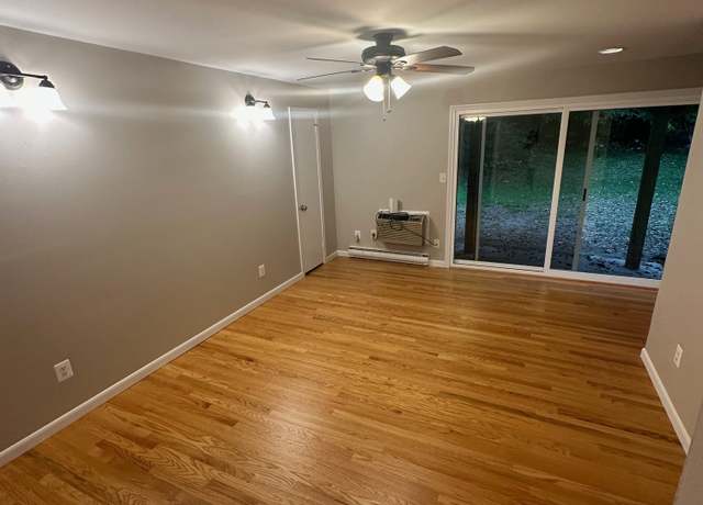 Property at 1622 Farmington Ave Unit 1A, Farmington, CT 06085, 2 beds, 1 bath
