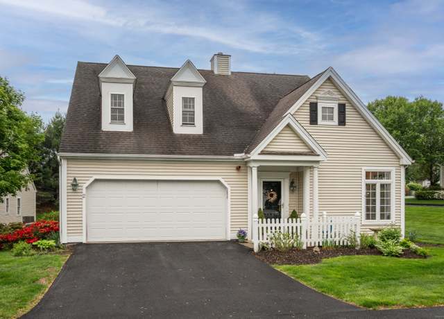 Property at 2 Plum Tree Cir, Farmington, CT 06032, 3 beds, 2.5 baths