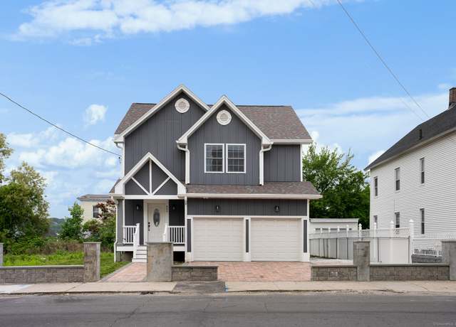 Property at 864 Baldwin St, Waterbury, CT 06706, 3 beds, 2.5 baths