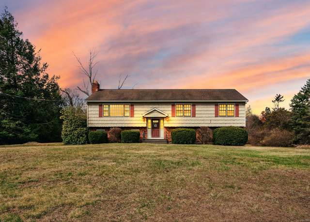 Property at 27 Elizabeth St, Shelton, CT 06484, 4 beds, 2.5 baths