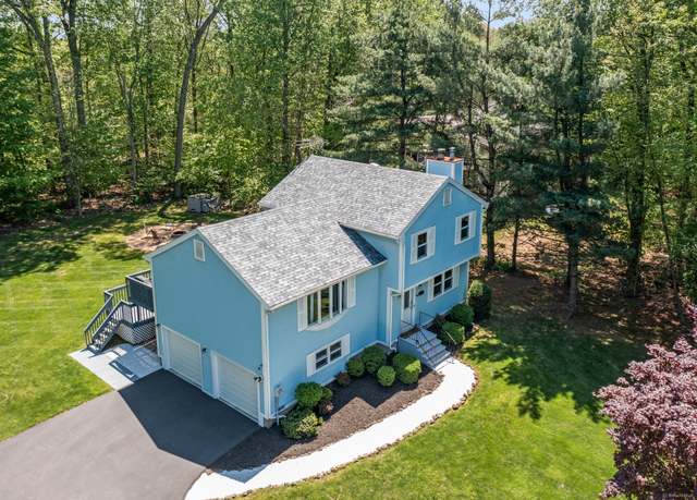 Property at 6 Collin Ct, Wallingford, CT 06492, 3 beds, 2 baths