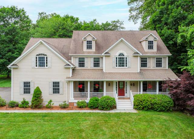 Property at 9 Josh Ln, Danbury, CT 06811, 4 beds, 3.5 baths
