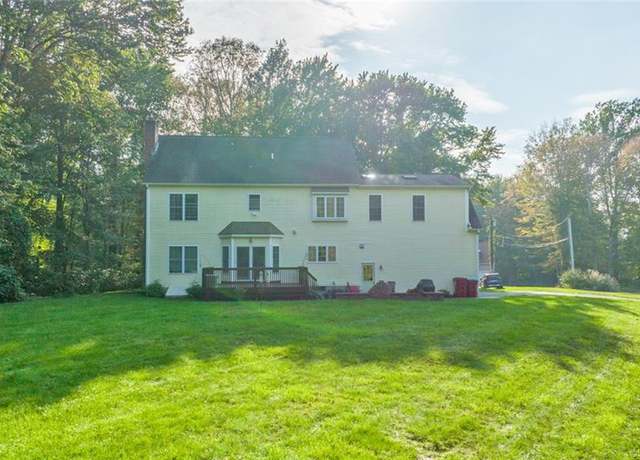 Photo of 387 Penfield Hill Rd, Portland, CT 06480