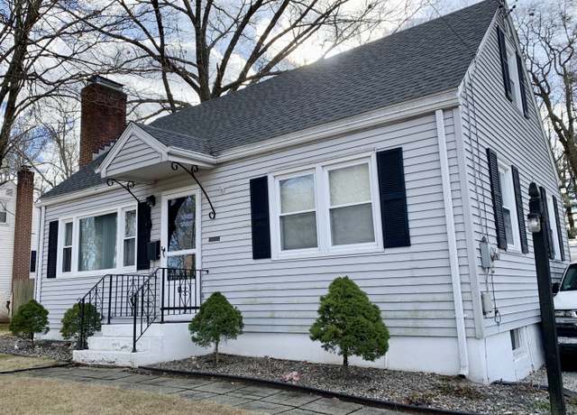 Property at 63 Arbutus St, East Hartford, CT 06108, 3 beds, 1 bath
