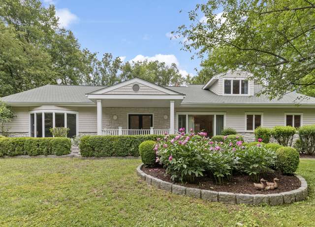 Property at 124 Westover Ln, Stamford, CT 06902, 5 beds, 5.5 baths